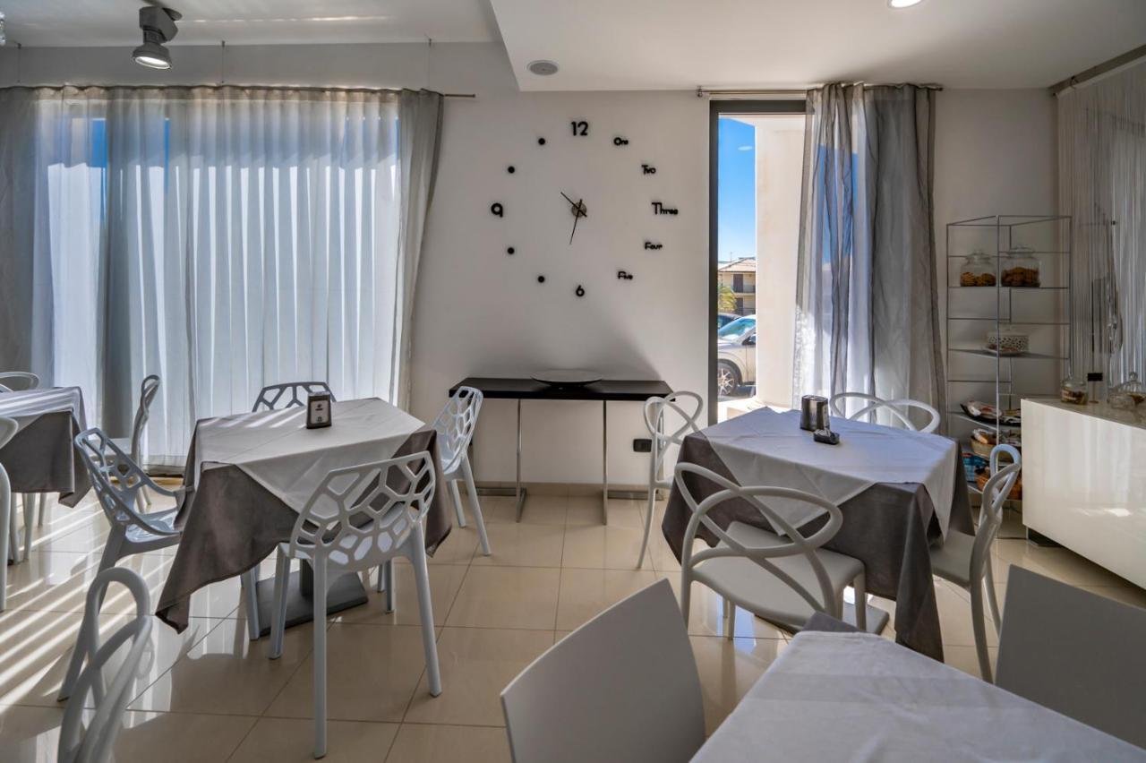 Villa Floyd Charming Rooms B&B ปาคีโน ภายนอก รูปภาพ